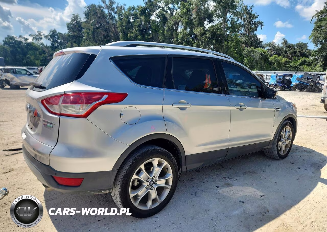 2015 Ford Escape Titanium VIN:1FMCU0J99FUB45792 - 3