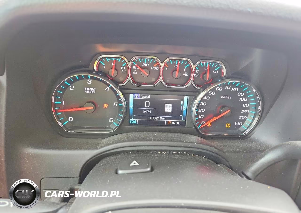 2018 Chevrolet Suburban K1500 Lt VIN:1GNSKHKC3JR132621 - 9