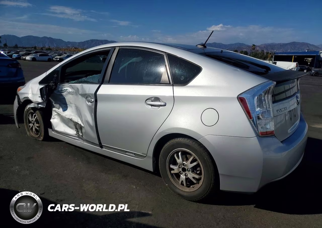 2011 Toyota Prius Three VIN:JTDKN3DU6B0299800 - 2