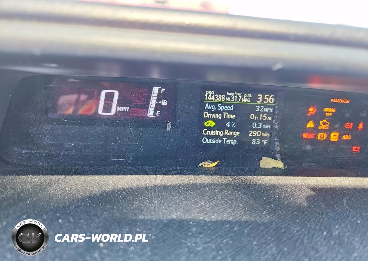 2015 Toyota Prius C One VIN:JTDKDTB34F1578014 - 9