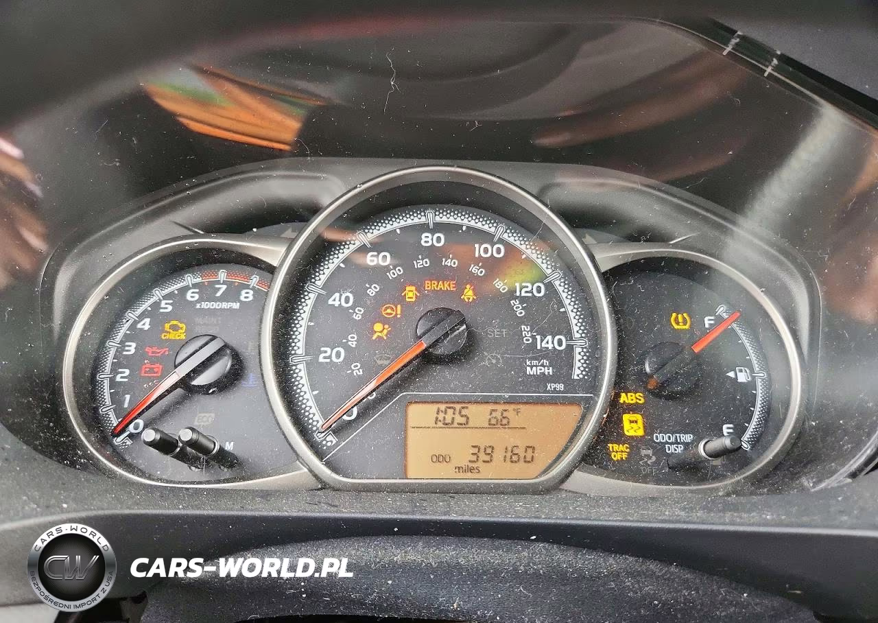 2015 Toyota Yaris 3-Door L VIN:VNKJTUD32FA044132 - 9