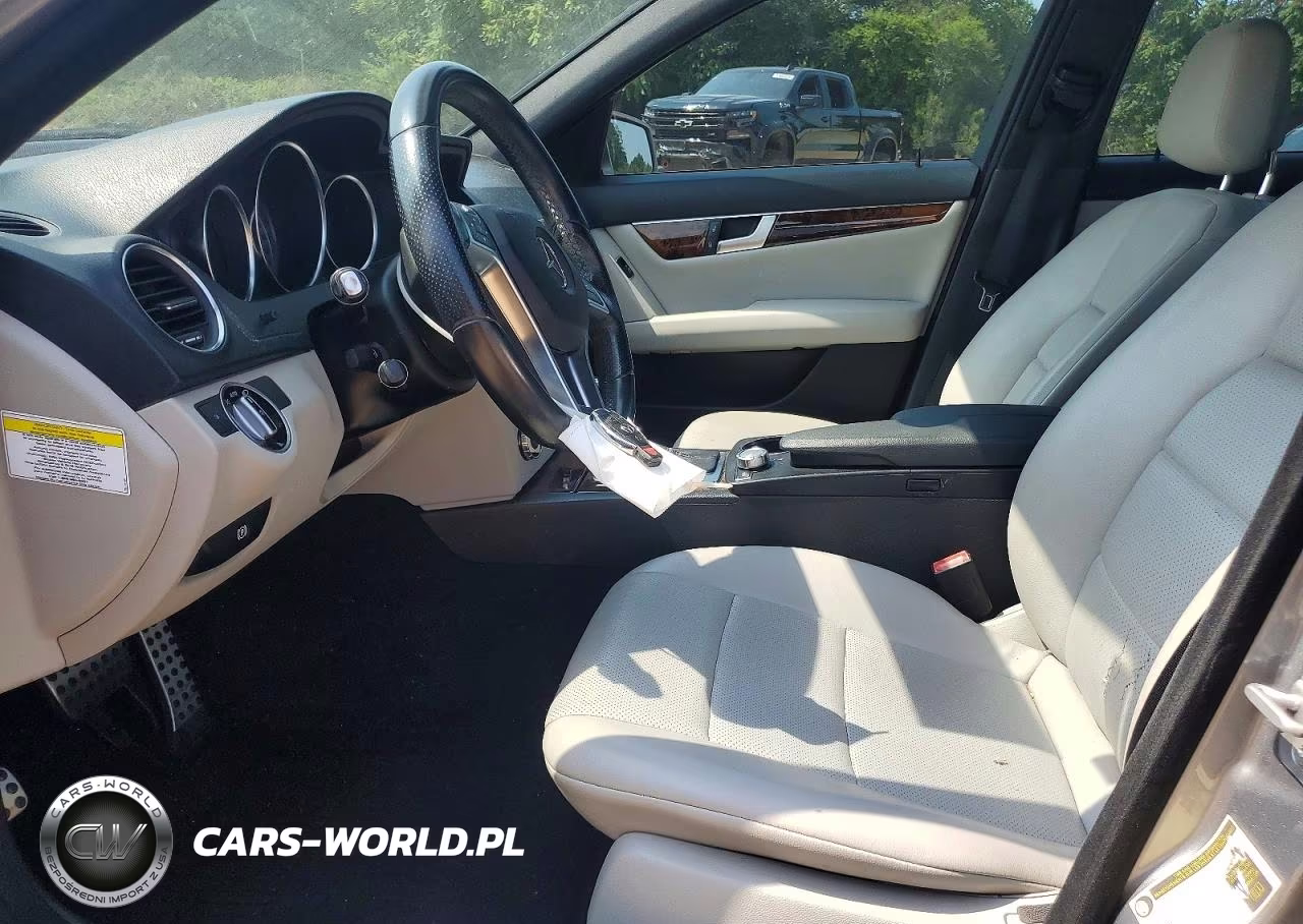 2013 Mercedes-Benz C 250 VIN:WDDGF4HB9DR243873 - 7