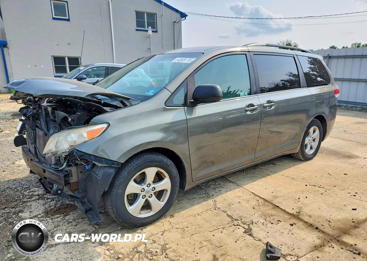 2011 Toyota Sienna Le VIN:5TDKK3DC5BS034623 - 1