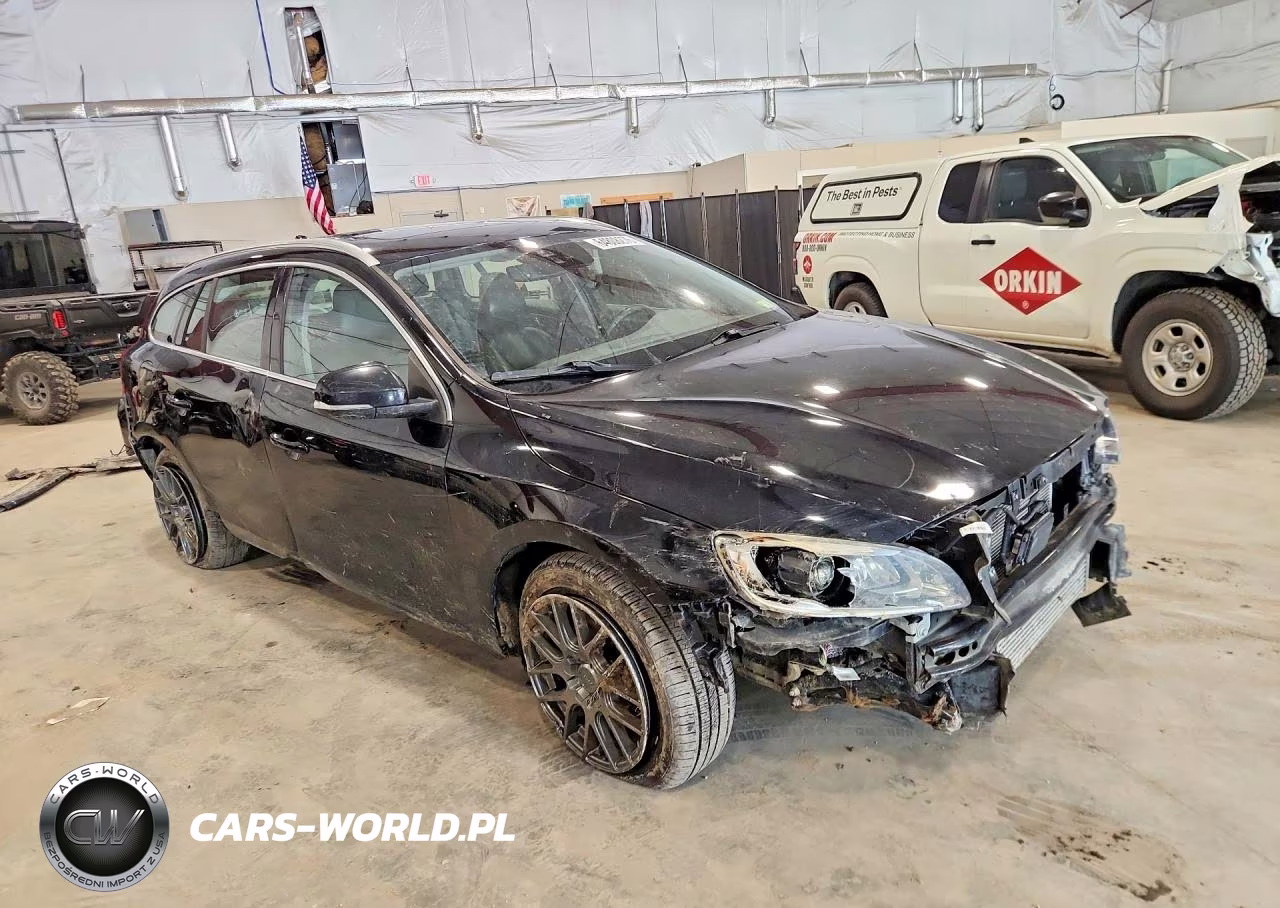 2016 Volvo V60 T5 Platinum VIN:YV140MEM0G1307400 - 4