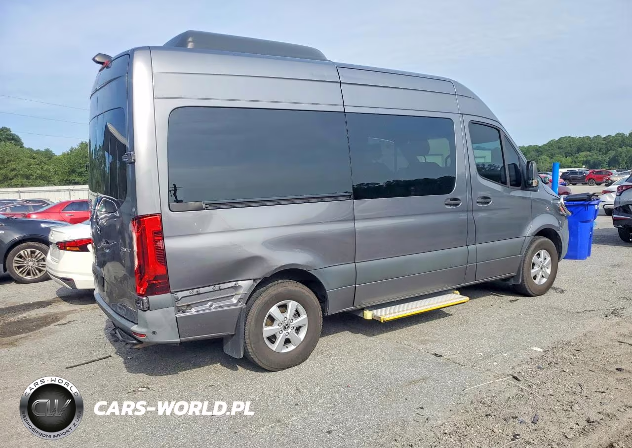 2023 Mercedes-Benz Sprinter 2500 VIN:W1Z4NFHY9PT121996 - 3