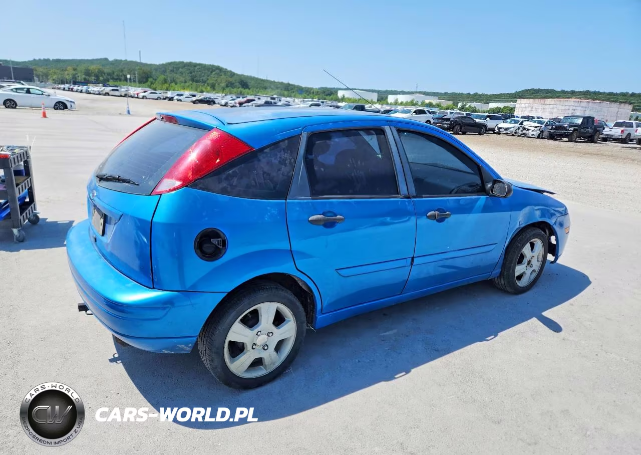 2007 Ford Focus Zx5 VIN:1FAFP37N47W307113 - 3