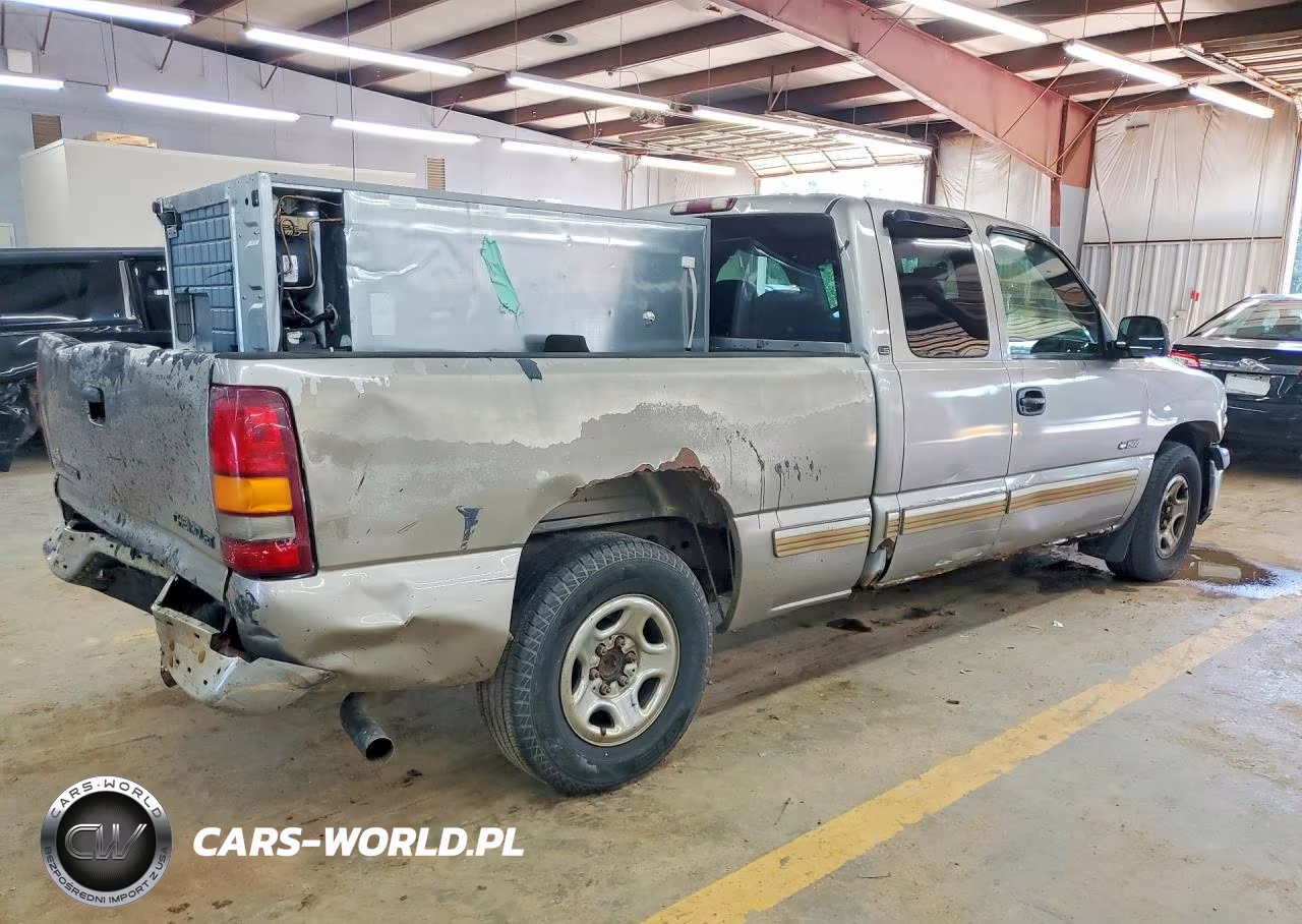 2001 Chevrolet Silverado C1500 VIN:2GCEC19V311374481 - 3