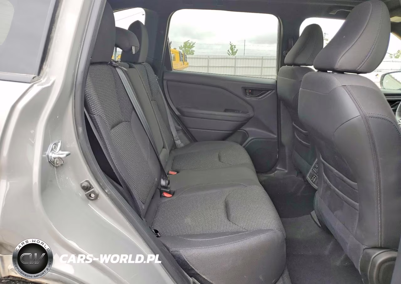 2025 Subaru Forester Premium VIN:JF2SLSED1SH423490 - 11