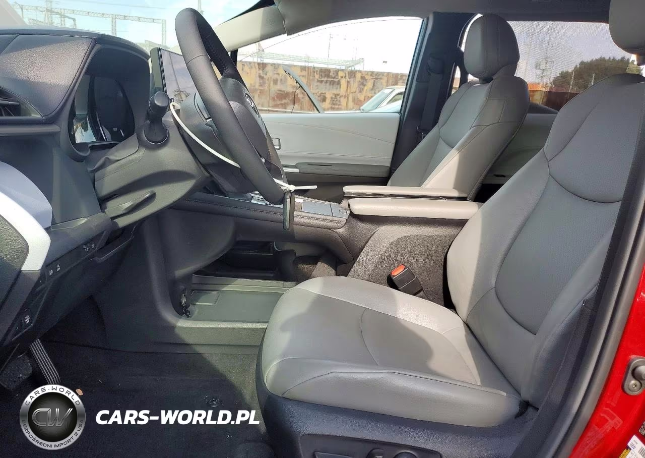 2026 Toyota Sienna Xle 8-Passenger VIN:5TDYRKECXTS305305 - 7