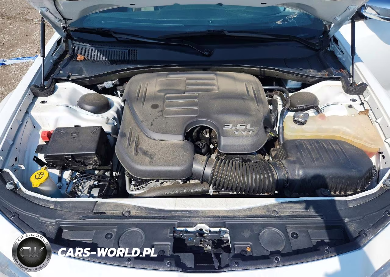 2019 Chrysler 300 Limited VIN:2C3CCAKG6KH593547 - 11