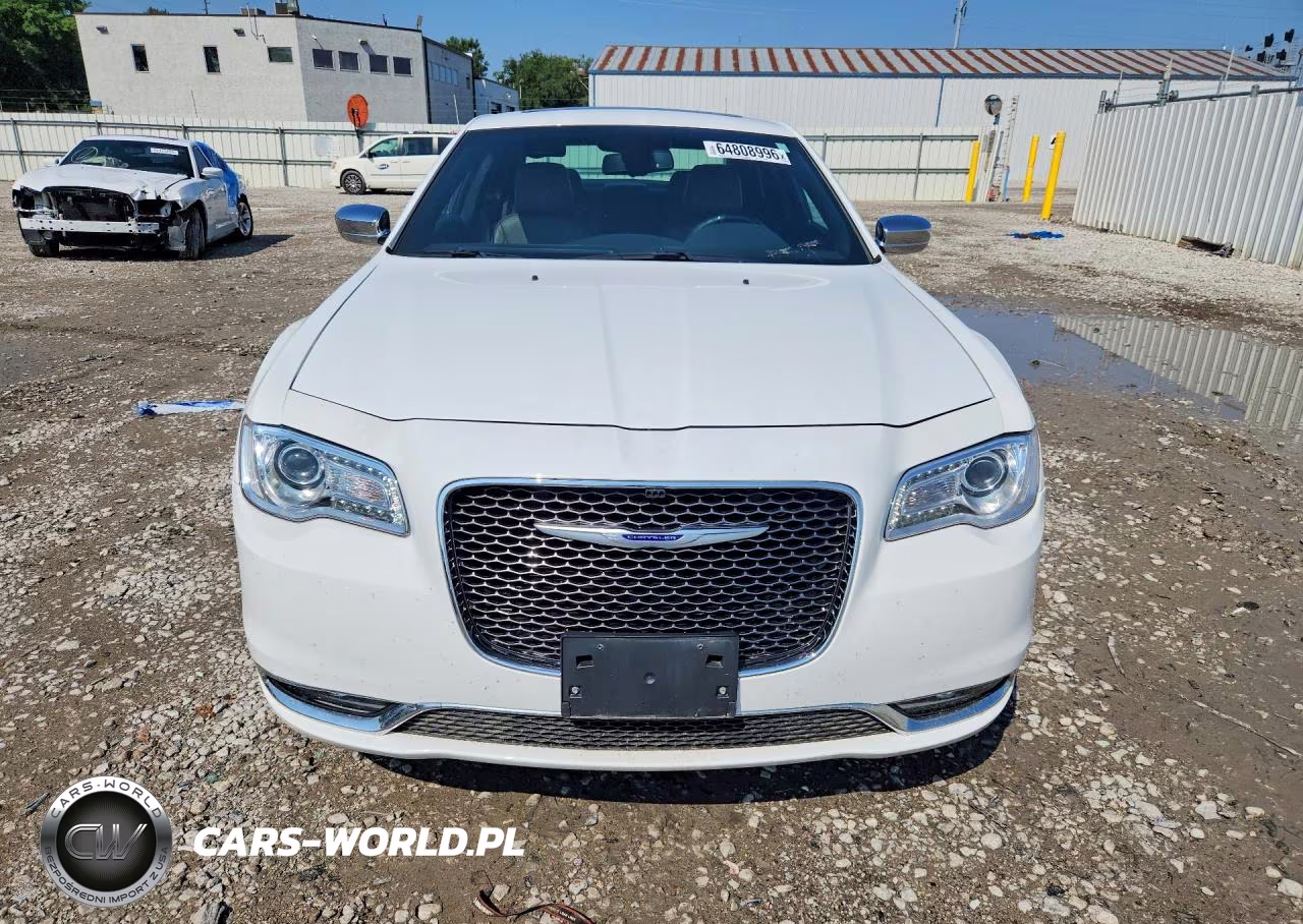 2019 Chrysler 300 Limited VIN:2C3CCAKG6KH593547 - 5