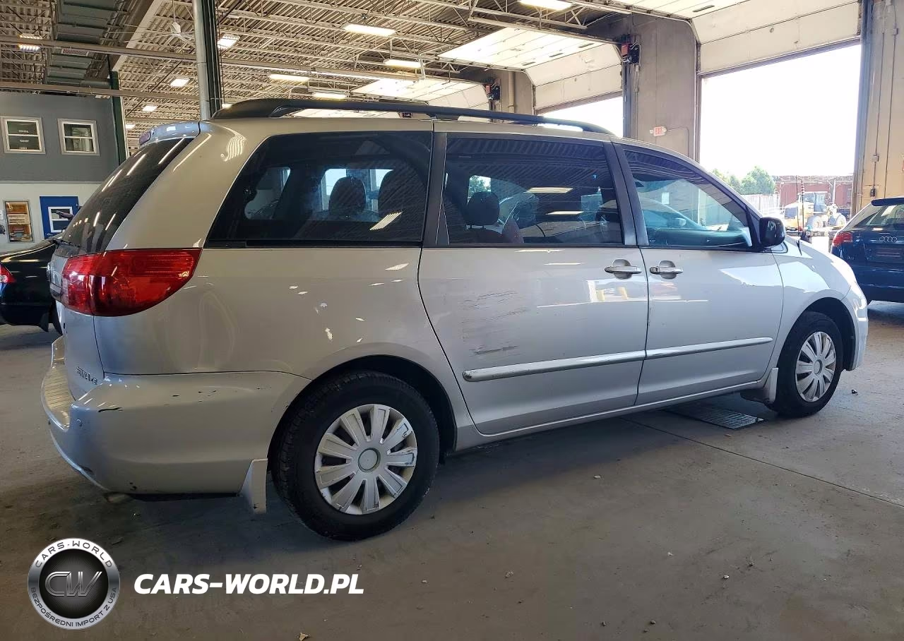 2009 Toyota Sienna Ce 7-Passenger VIN:5TDZK23C79S282179 - 3