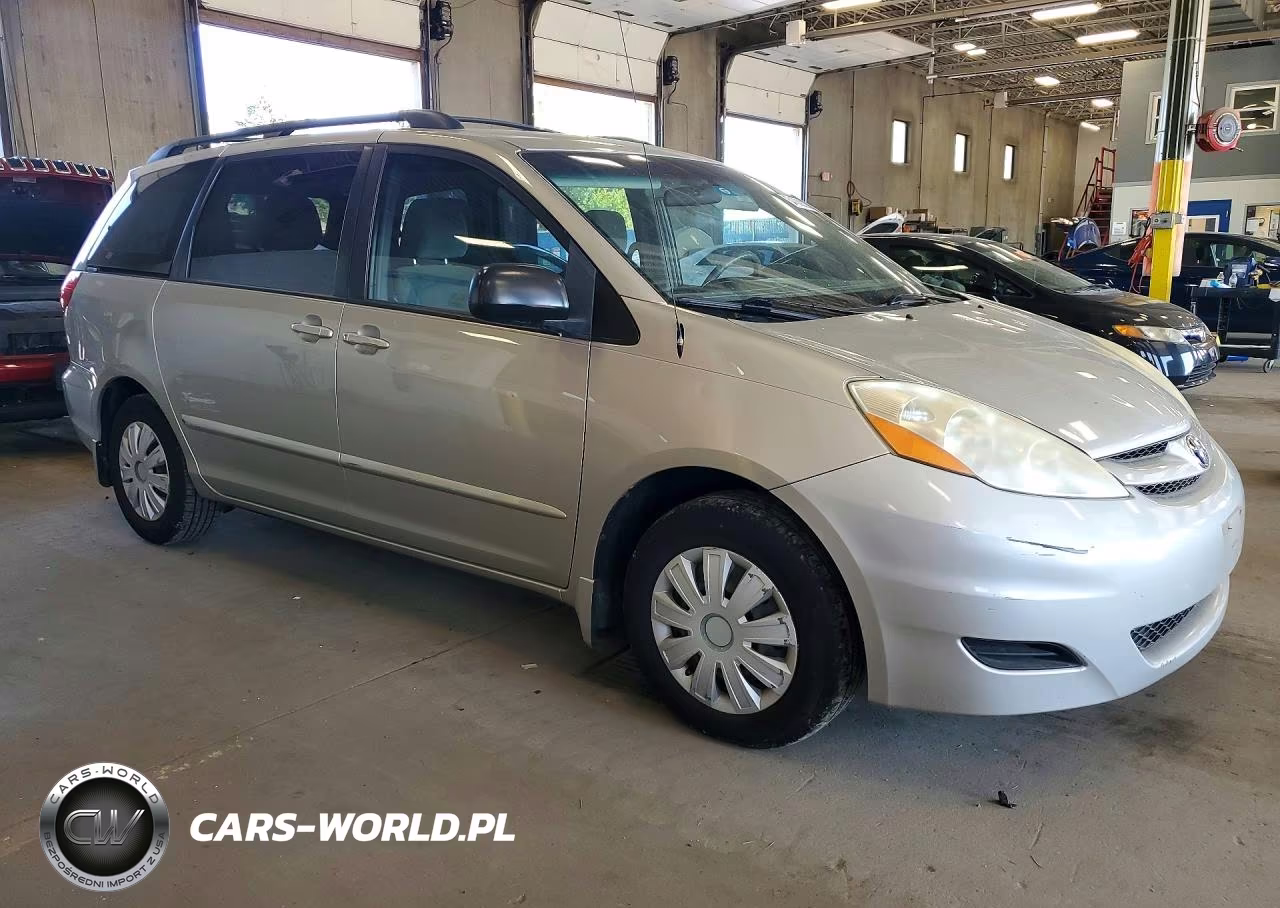 2009 Toyota Sienna Ce 7-Passenger VIN:5TDZK23C79S282179 - 4