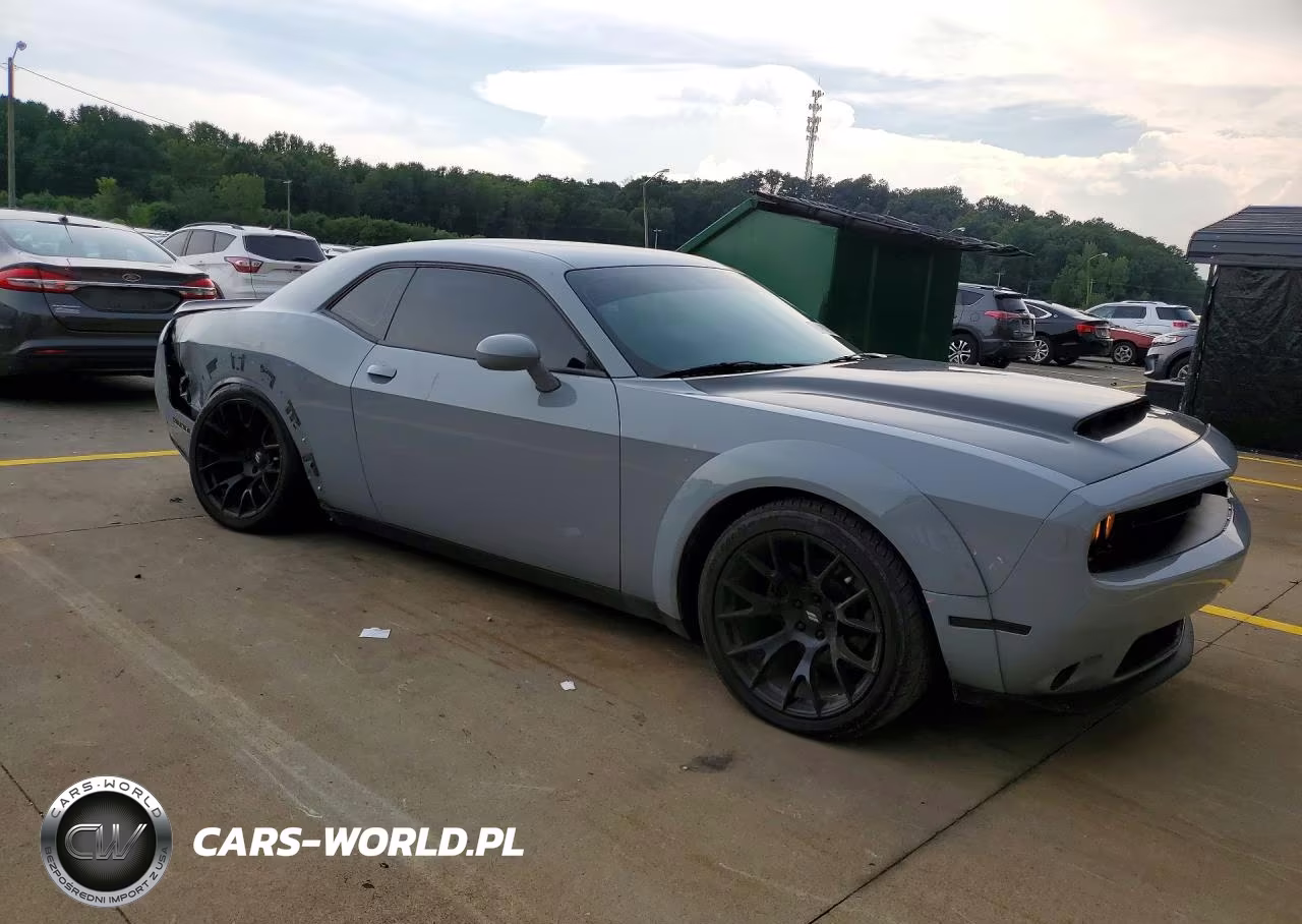 2021 Dodge Challenger Sxt VIN:2C3CDZAG3MH641716 - 4