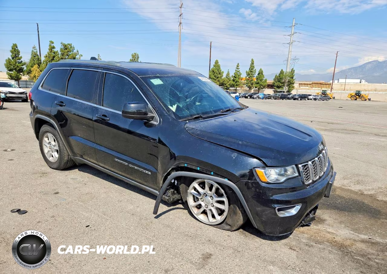 2018 Jeep Grand Cherokee Laredo VIN:1C4RJEAG6JC480042 - 4