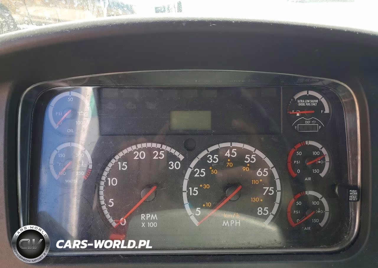 2013 Freightliner M2 106 Medium Duty VIN:3ALACYBS1DDFG6273 - 9