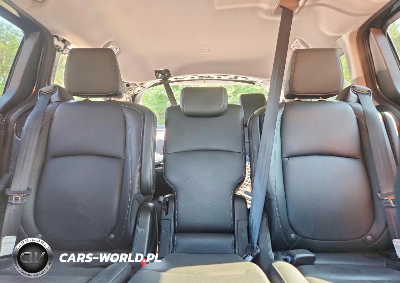 2024 Honda Odyssey Touring VIN:5FNRL6H82RB055169 - 10