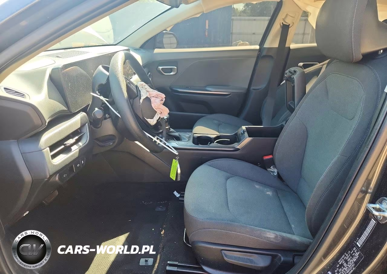 2025 Kia K4 Lx VIN:3KPFT4DE8SE021851 - 7