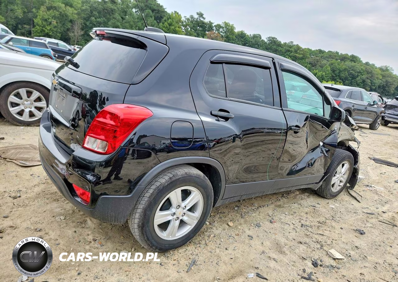 2020 Chevrolet Trax Ls VIN:KL7CJKSB9LB325658 - 3