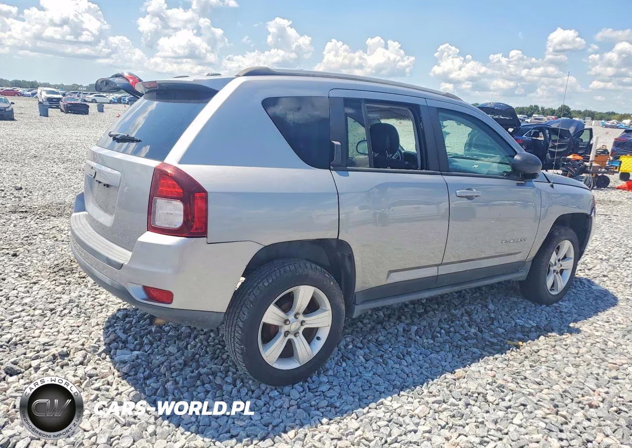 2016 Jeep Compass Sport VIN:1C4NJCBA9GD641273 - 3