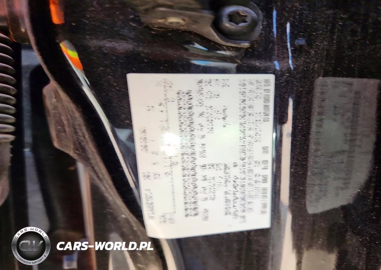 2018 Ford Focus Titanium VIN:1FADP3J20JL271807 - 12