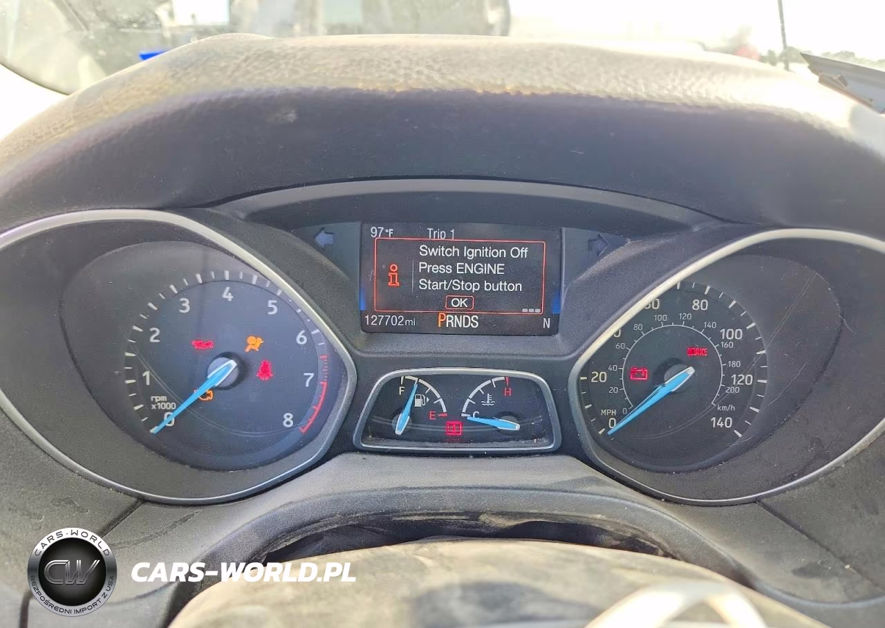 2018 Ford Focus Titanium VIN:1FADP3J20JL271807 - 9