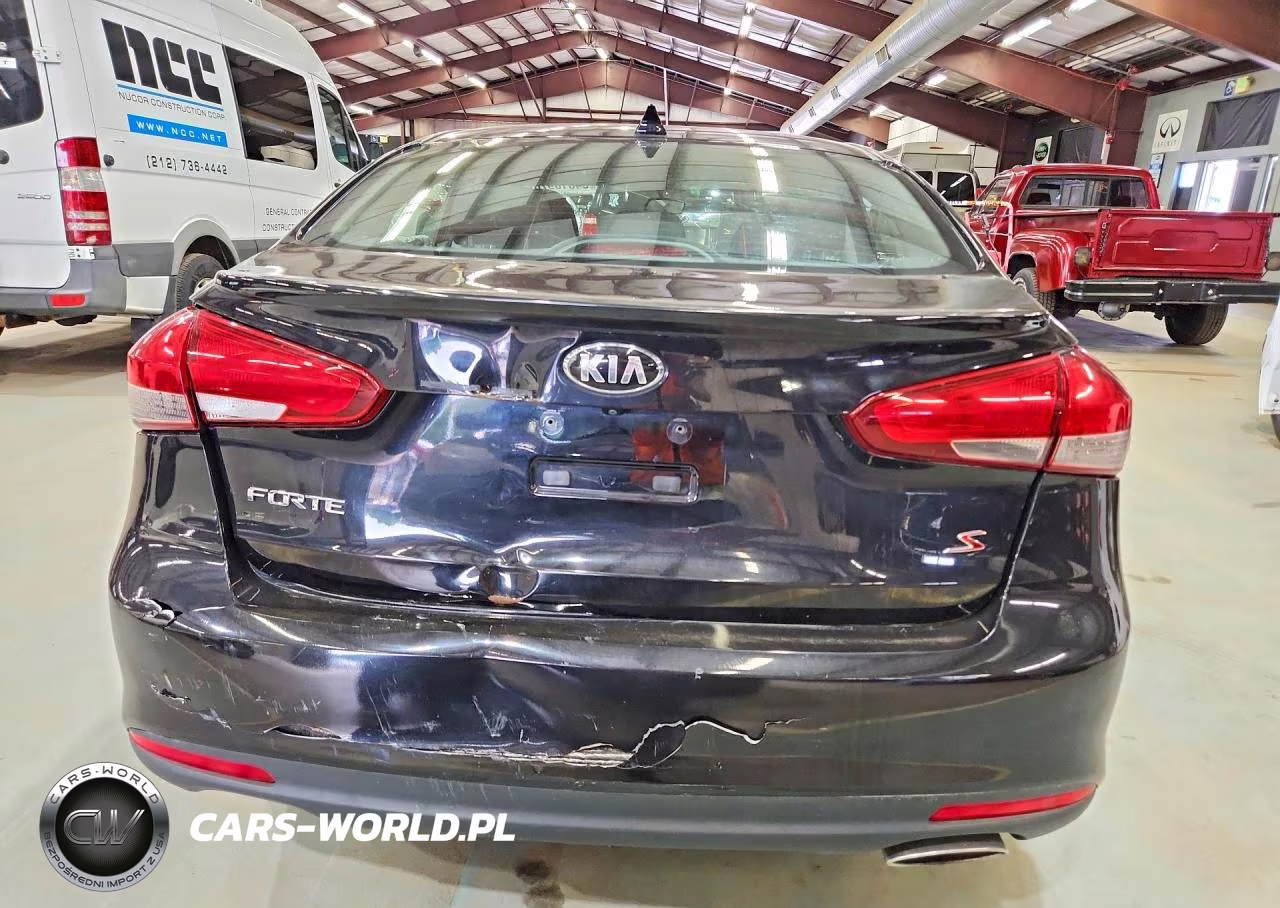 2018 Kia Forte S VIN:3KPFL4A77JE198203 - 6