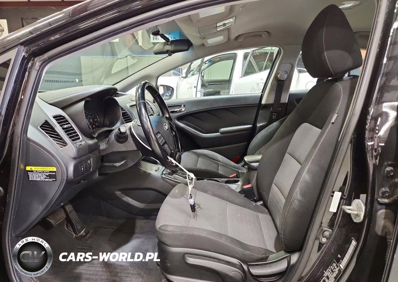 2018 Kia Forte S VIN:3KPFL4A77JE198203 - 7