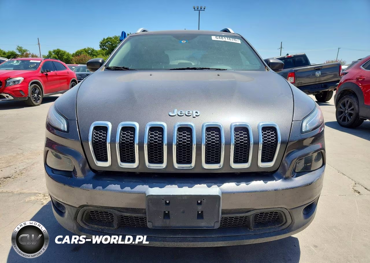 2017 Jeep Cherokee Latitude VIN:1C4PJLCB9HW653042 - 5
