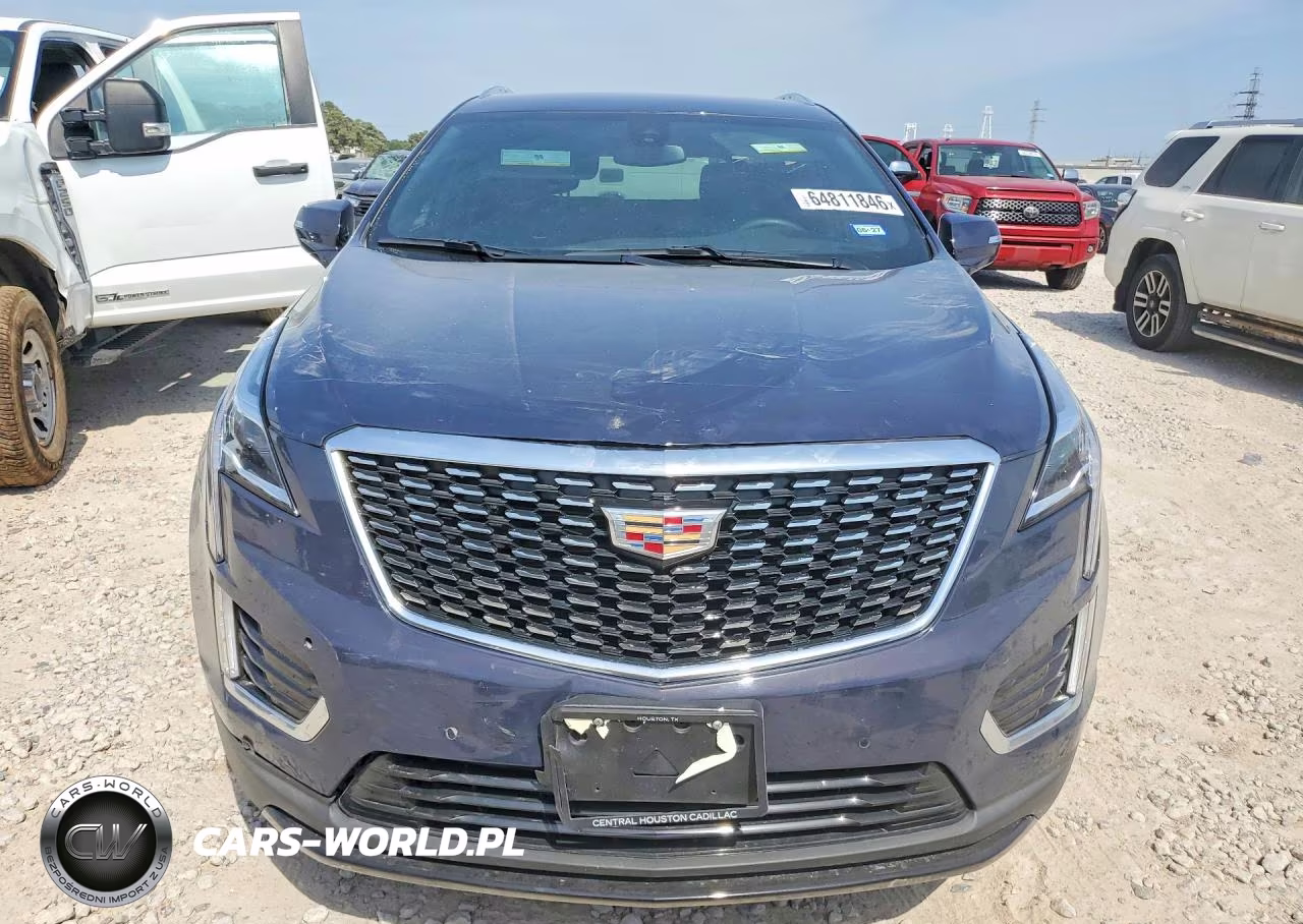 2025 Cadillac Xt5 Luxury VIN:1GYKNAR41SZ136877 - 5