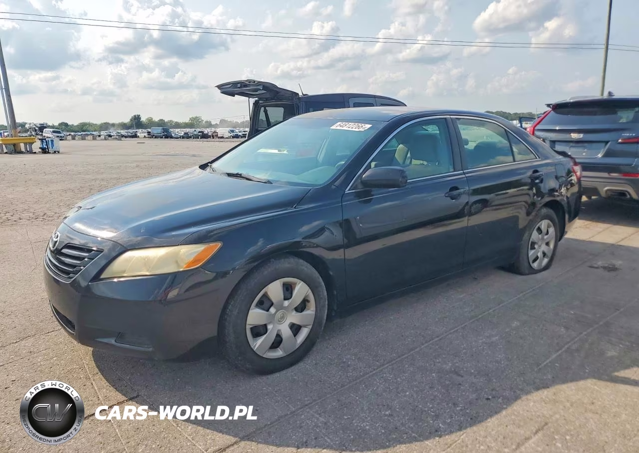2009 Toyota Camry Le – zdjęcie 1 z 12