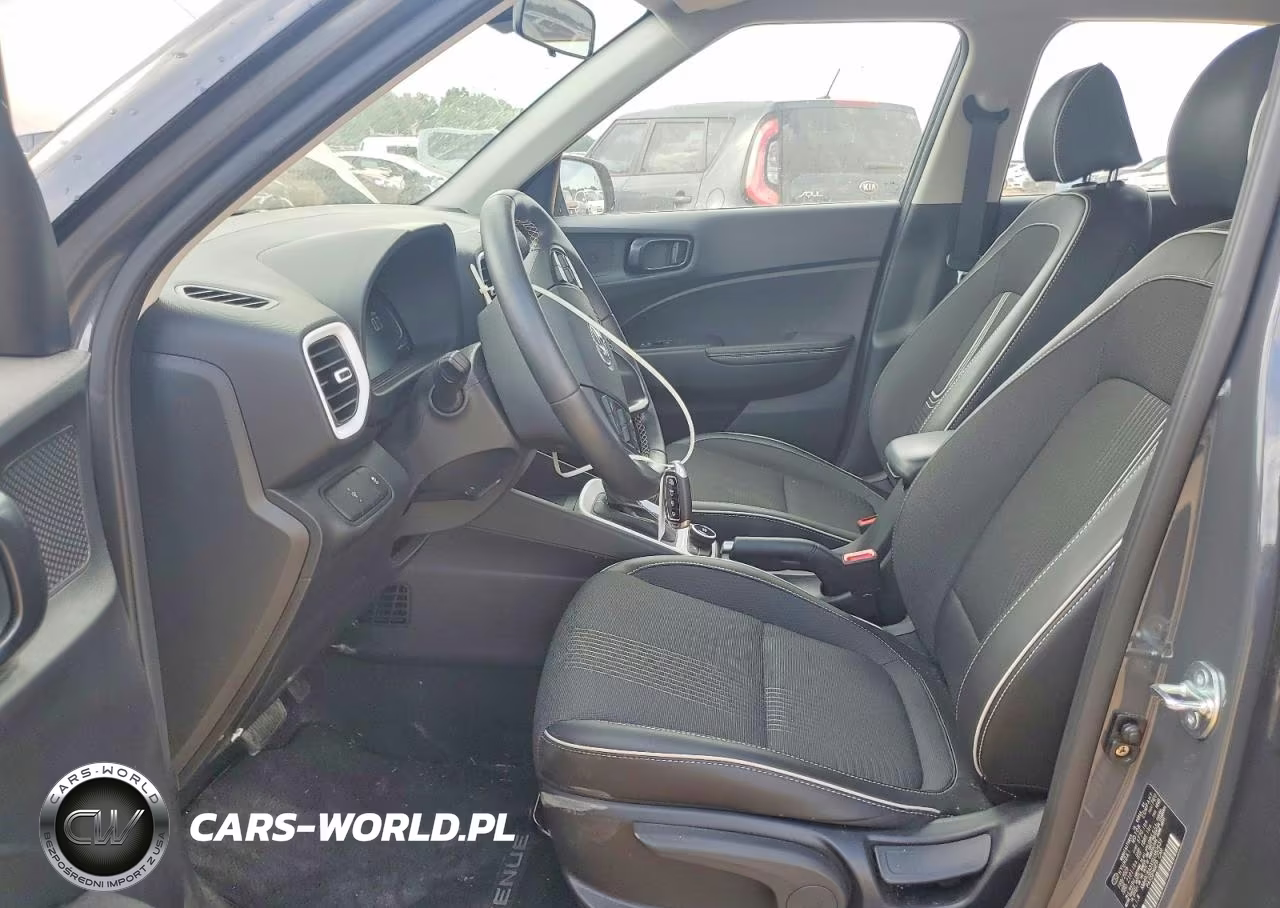 2025 Hyundai Venue Limited VIN:KMHRC8A3XSU382633 - 7