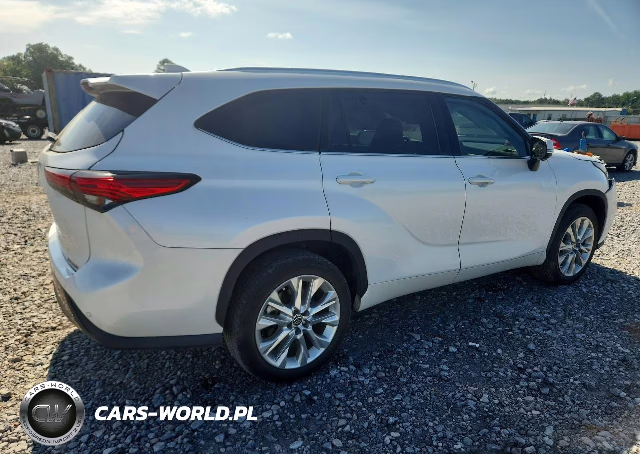 2023 Toyota Highlander Limited VIN:5TDKDRAH8PS039805 - 3