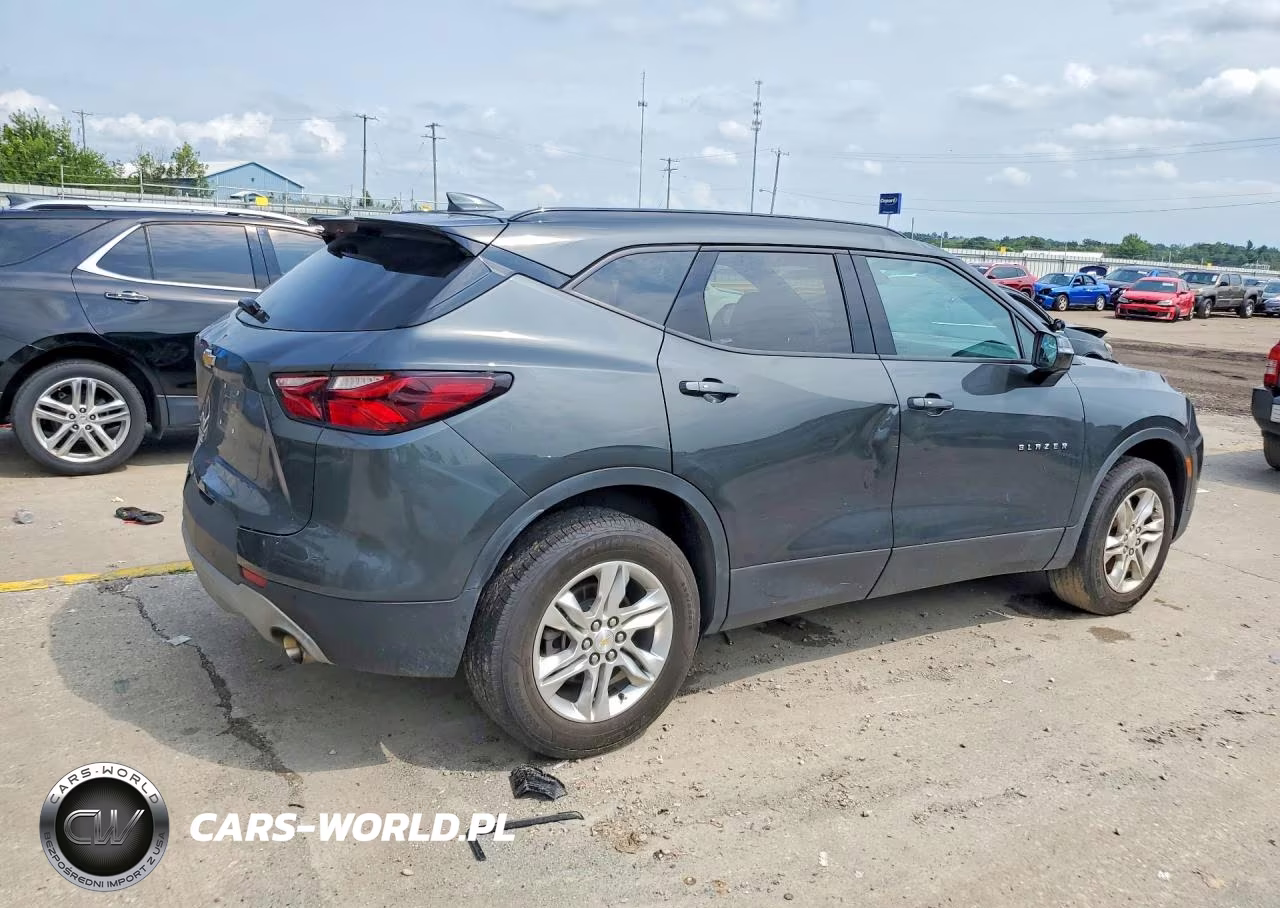 2020 Chevrolet Blazer 2Lt VIN:3GNKBCR44LS656572 - 3