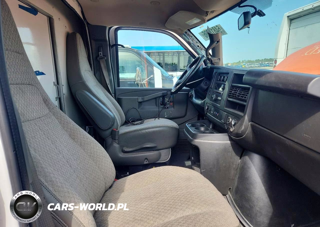 2021 Chevrolet Express Box Truck VIN:1GB0GRFP2M1251272 - 7