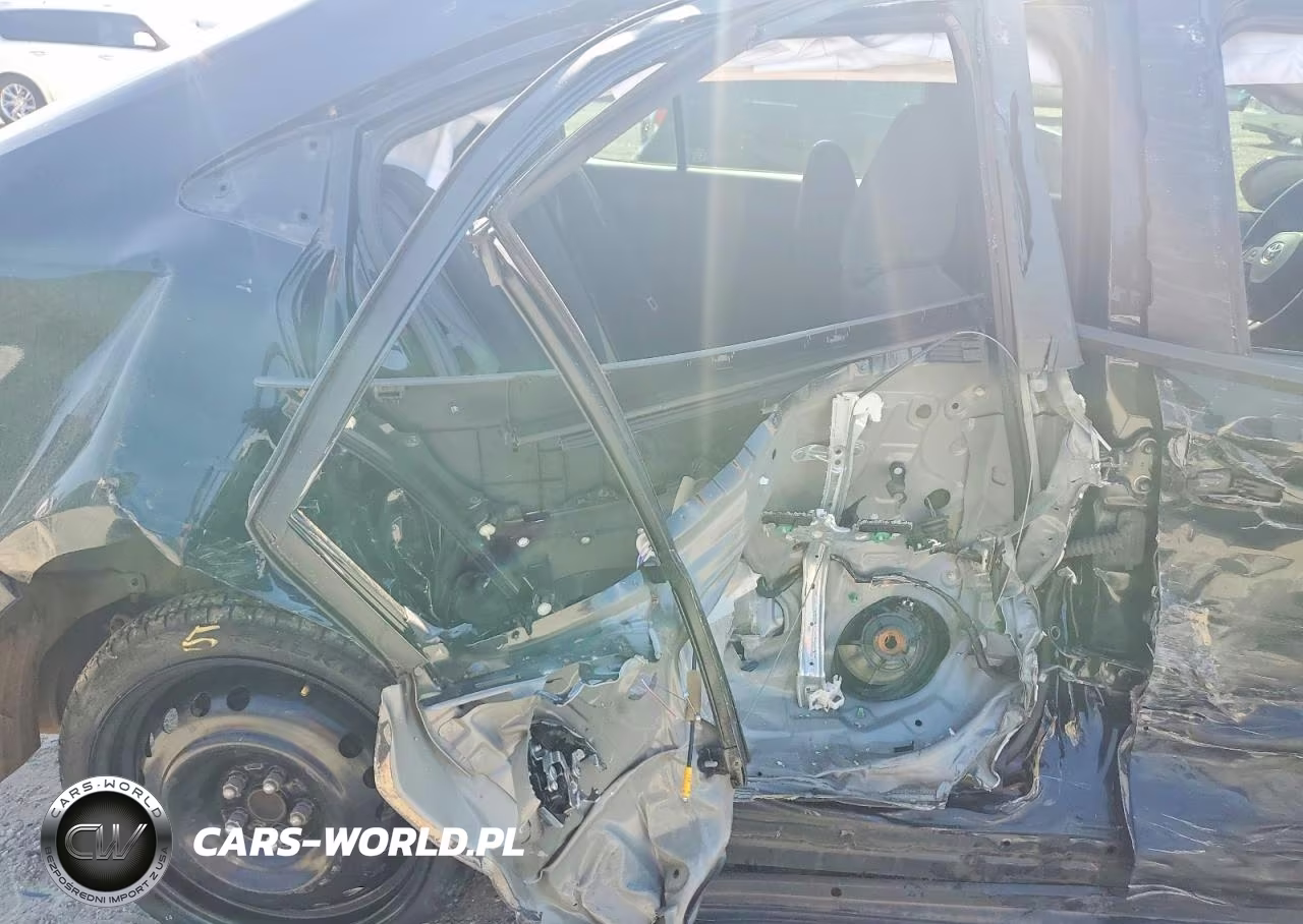 2022 Toyota Corolla Le VIN:JTDEPMAE8NJ228266 - 10