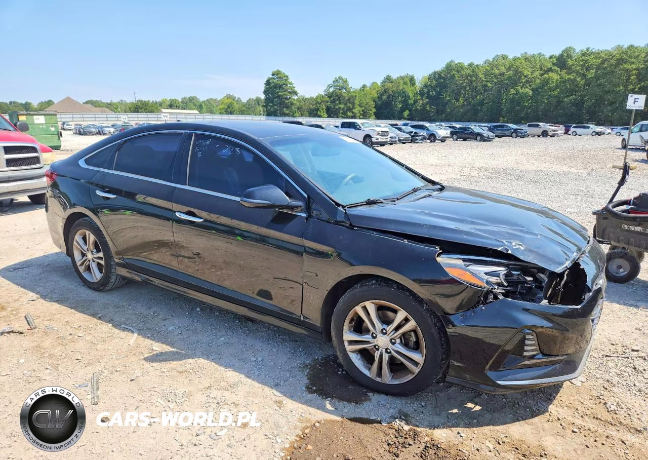 2018 Hyundai Sonata Limited VIN:5NPE34AF4JH684935 - 4