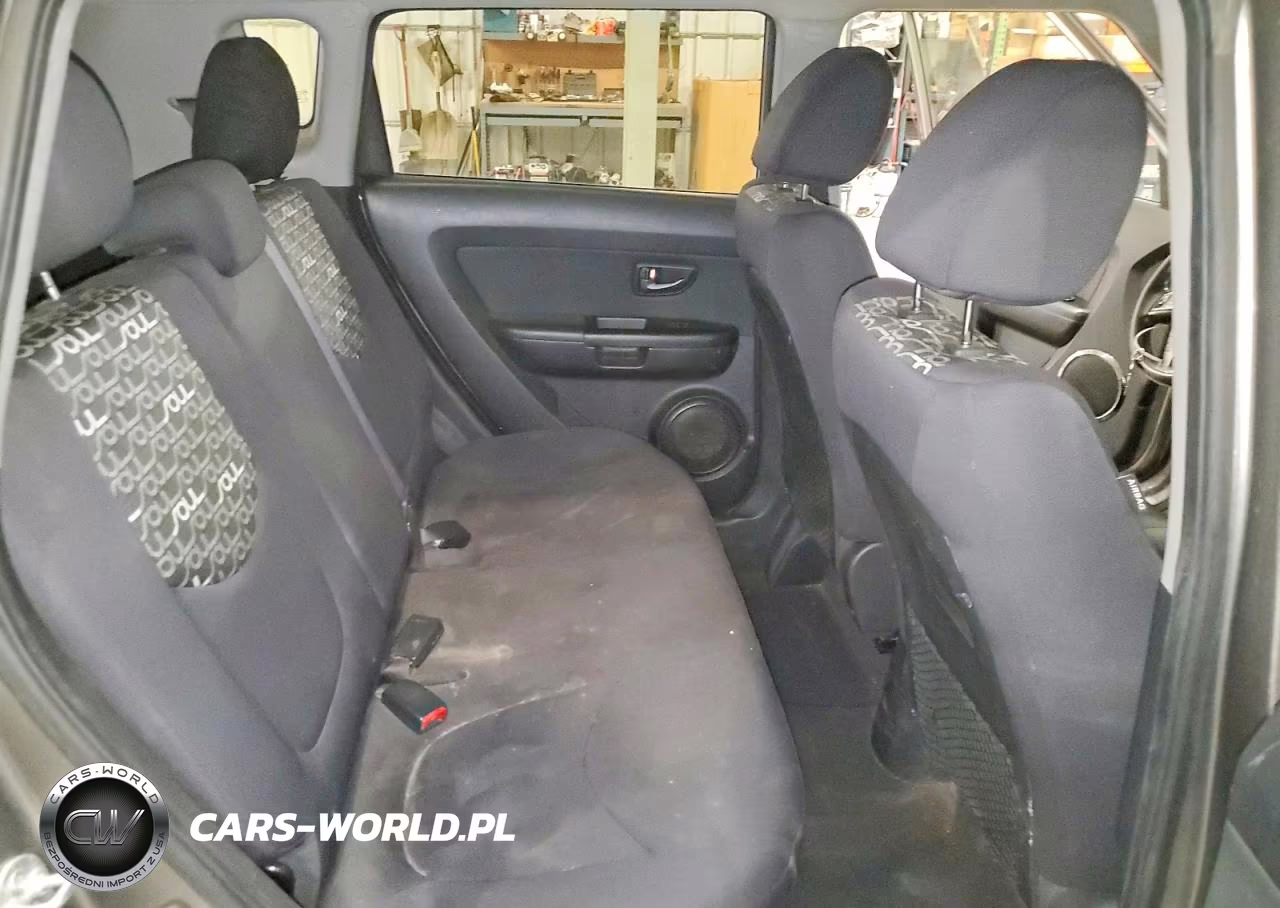 2011 Kia Soul + VIN:KNDJT2A29B7331967 - 11