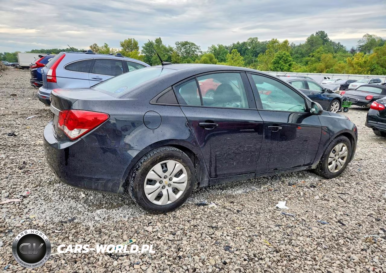 2014 Chevrolet Cruze Ls VIN:1G1PA5SH0E7123011 - 3