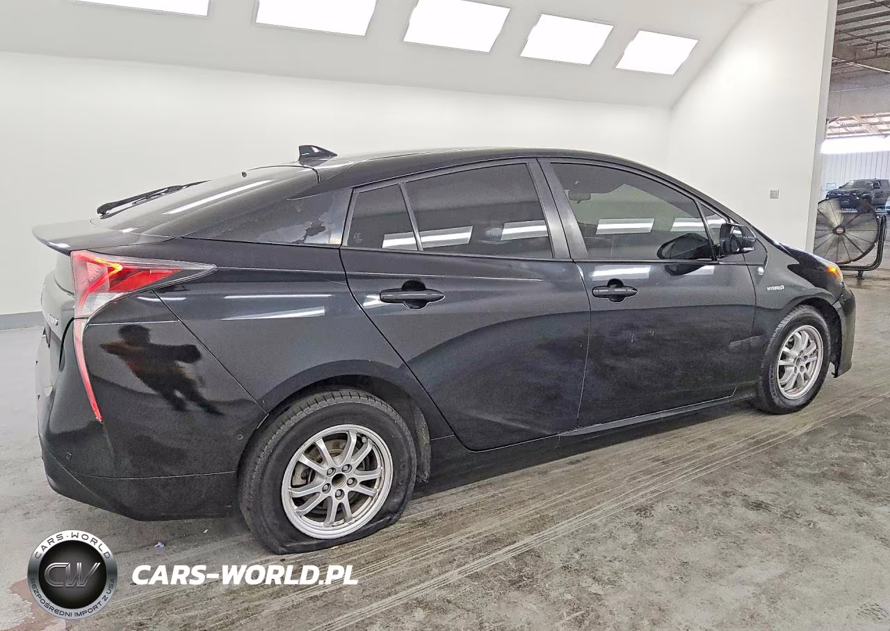 2018 Toyota Prius Two VIN:JTDKBRFU8J3583130 - 3