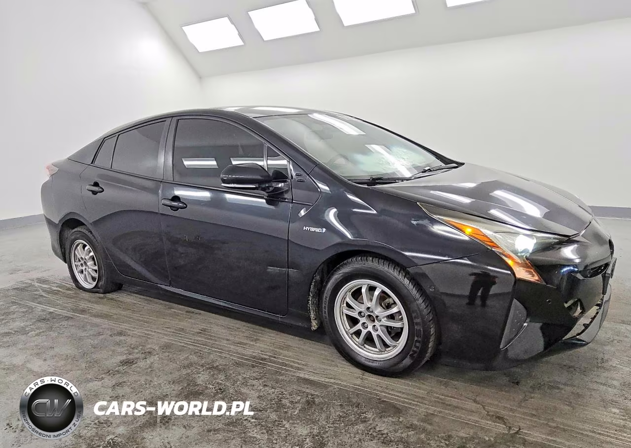 2018 Toyota Prius Two VIN:JTDKBRFU8J3583130 - 4