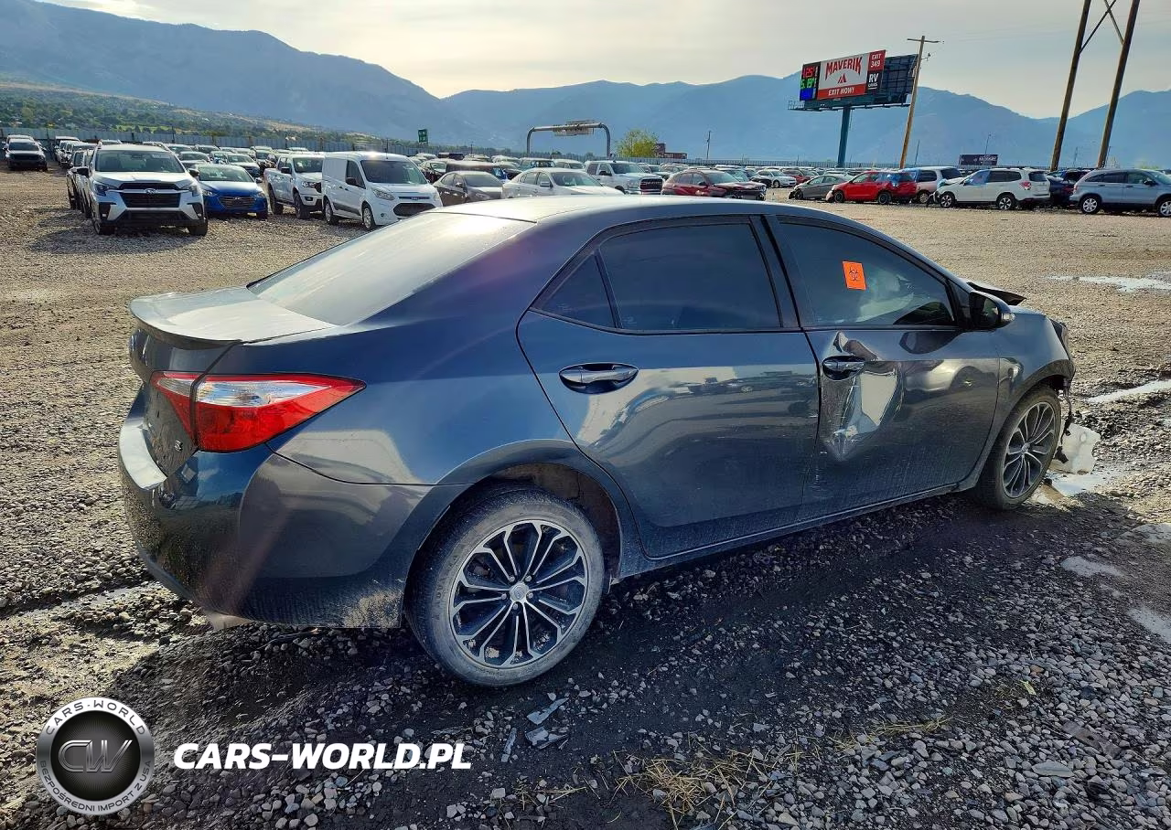 2015 Toyota Corolla S Plus VIN:5YFBURHE6FP298358 - 3