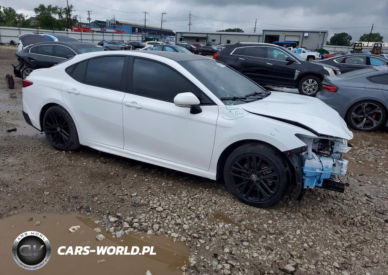 2025 Toyota Camry Se VIN:4T1DAACK0SU610666 - 4