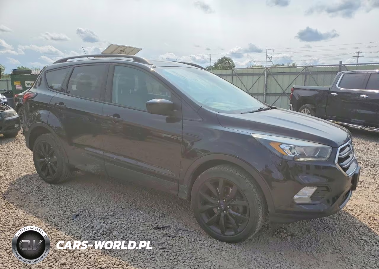 2019 Ford Escape Se VIN:1FMCU9GD5KUB98354 - 4