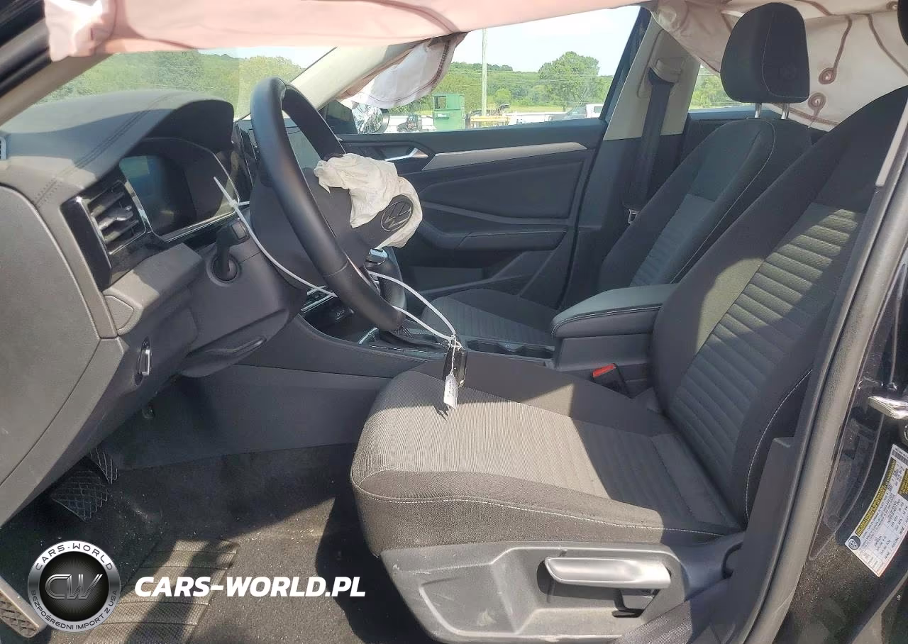 2025 Volkswagen Jetta S VIN:3VW5X7BU6SM077592 - 7