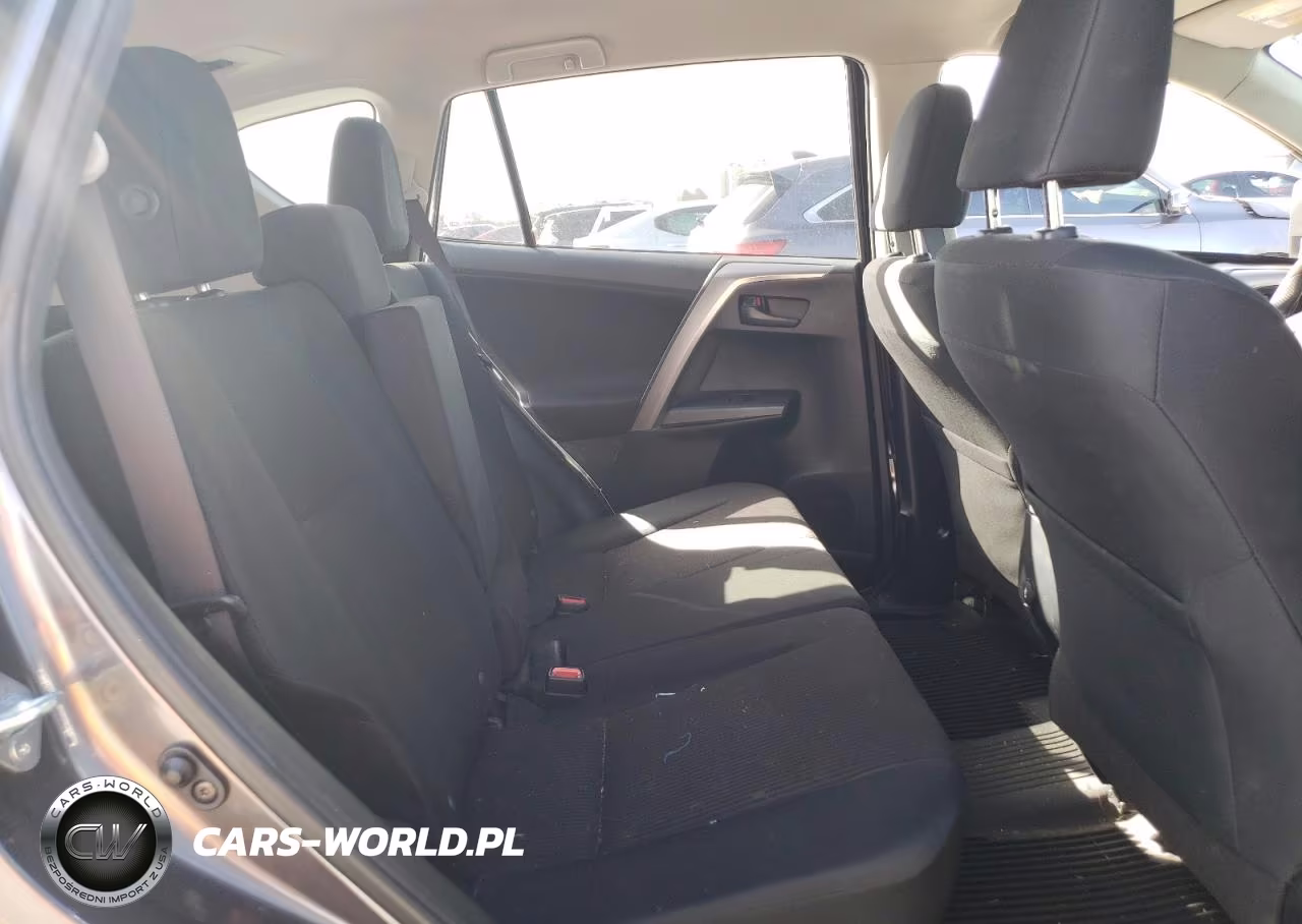 2018 Toyota Rav4 Le VIN:JTMZFREV9JJ157438 - 11