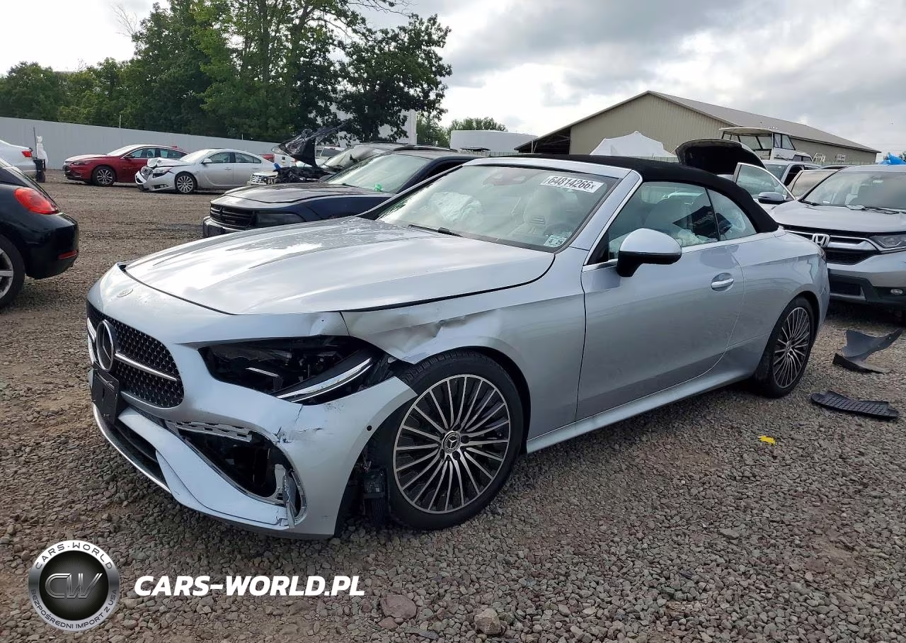 2024 Mercedes-Benz Cle 300 4Matic – zdjęcie 1 z 12