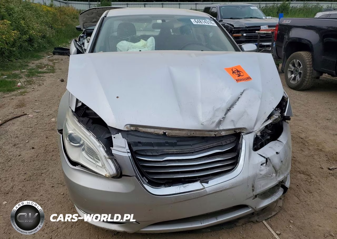2012 Chrysler 200 Touring VIN:1C3CCBBB3CN152199 - 5