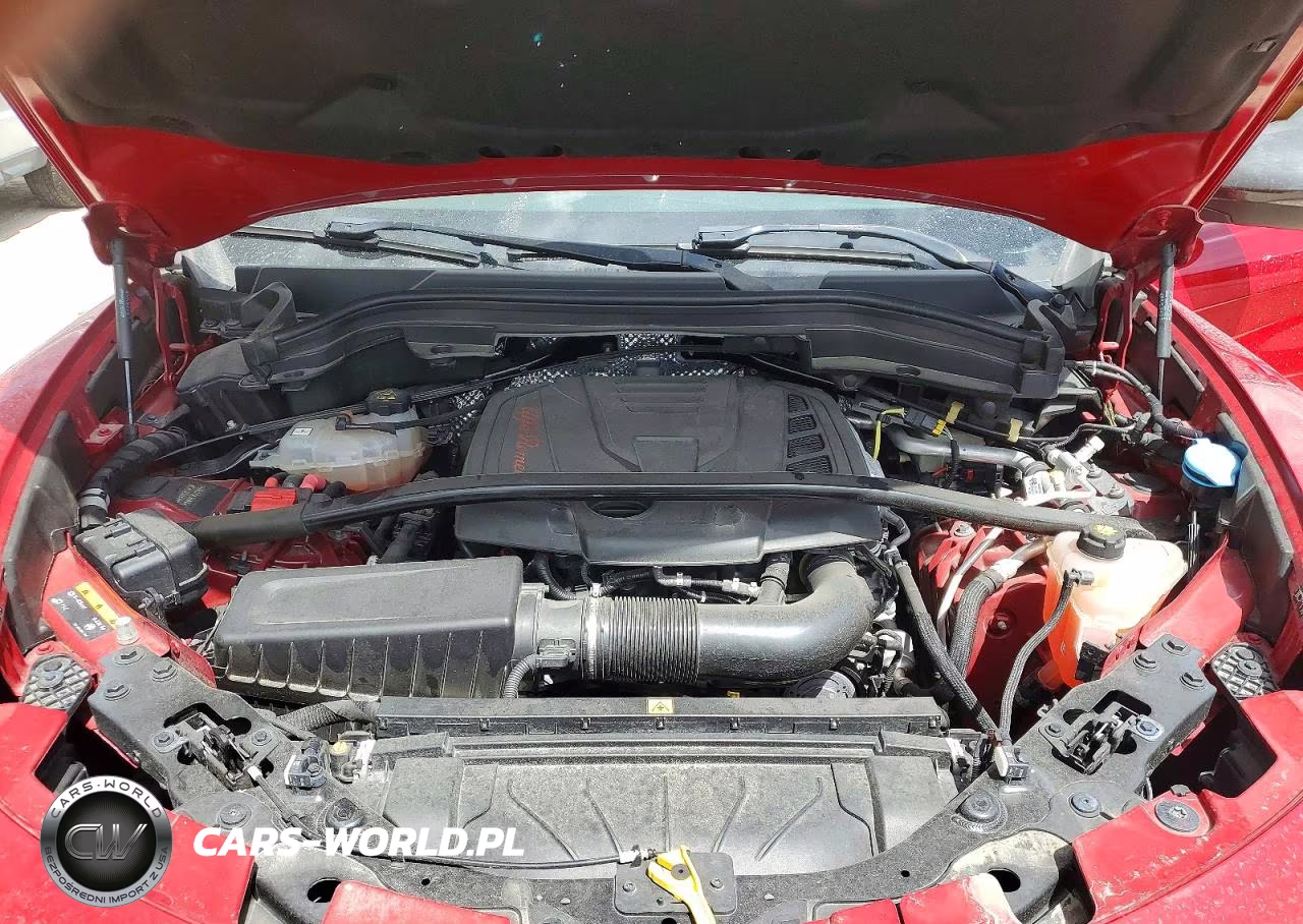 2020 Alfa Romeo Stelvio VIN:ZASPAJAN8L7C95007 - 12
