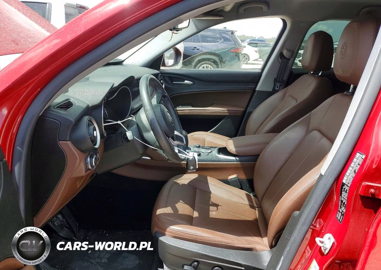 2020 Alfa Romeo Stelvio VIN:ZASPAJAN8L7C95007 - 7